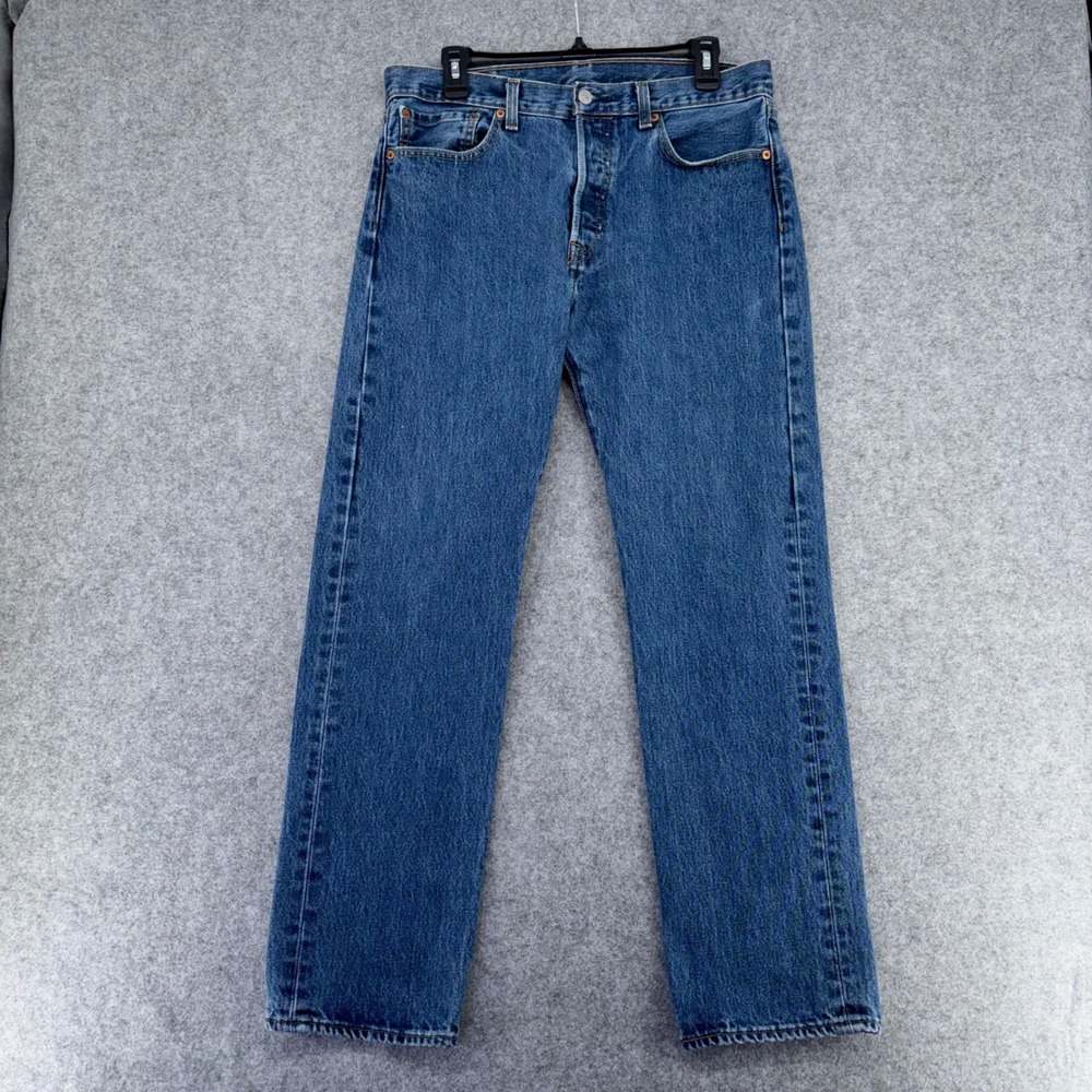 Levis 501 Original Fit Mens Jeans 32x30 Blue Denim Button Fly Straight Leg